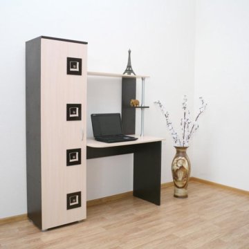 Компьютерный стол – купить в Новосибирске, цена 3 892 руб., дата ...
