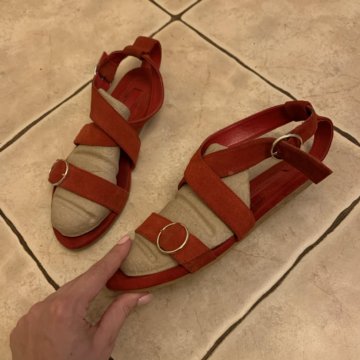 Сандалии красные Zara ❤️