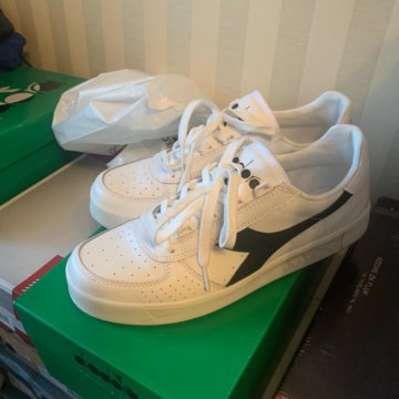 diadora titan colombo