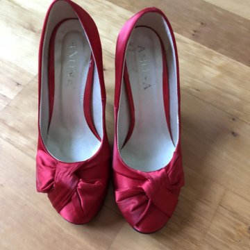 Туфли красные