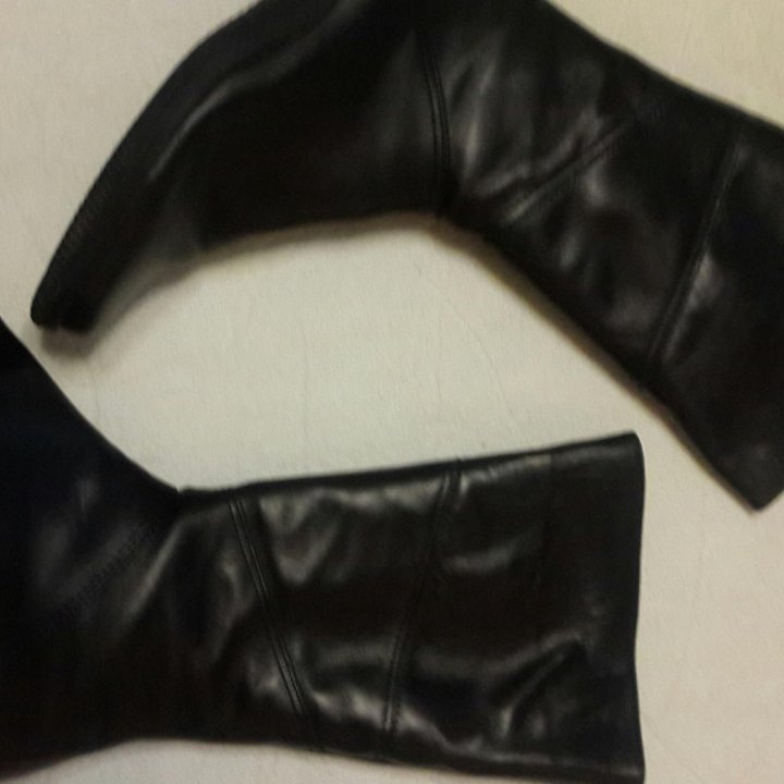 Сапоги черные