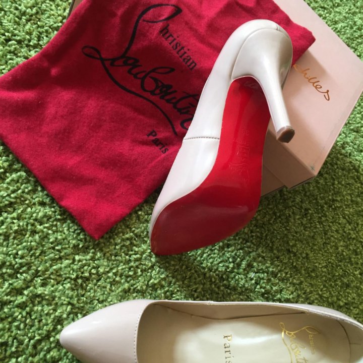 НОВЫЕ лабутены????