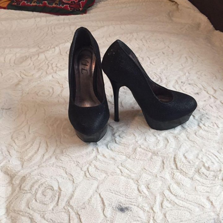 Черные туфли