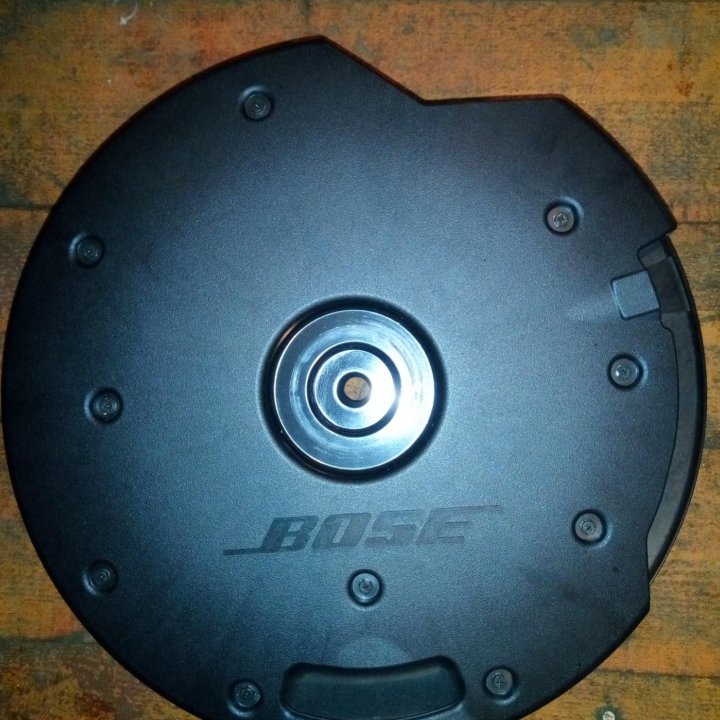 Infiniti subwoofer Bose