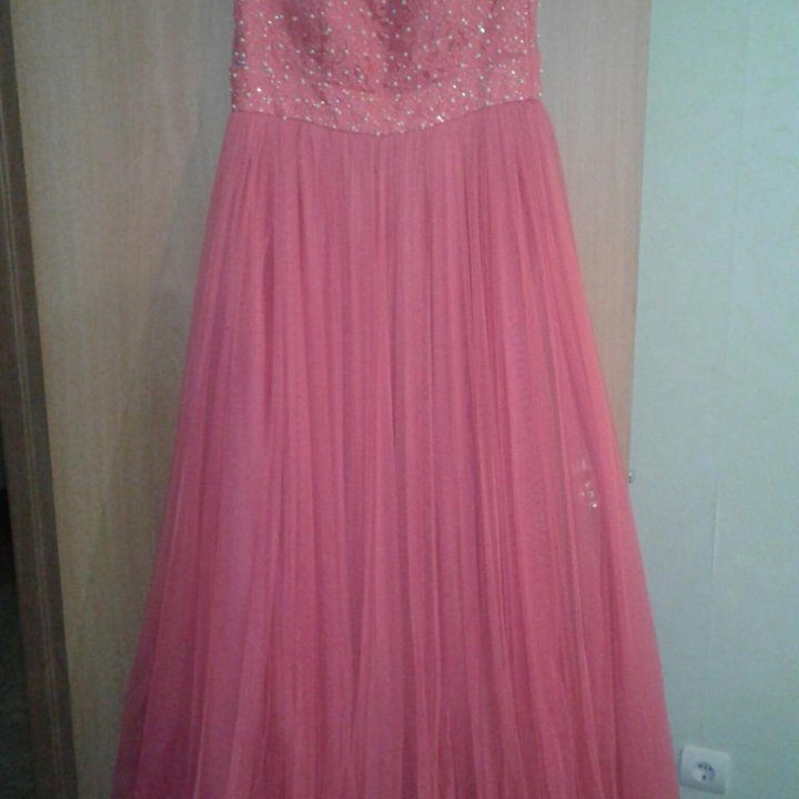 Красивое платье