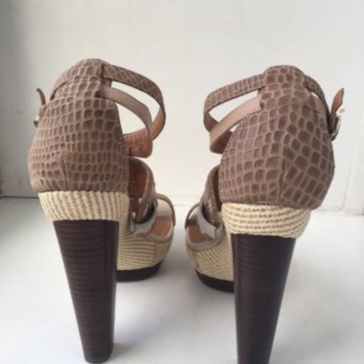 Туфли River Island