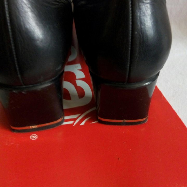 Туфли черные