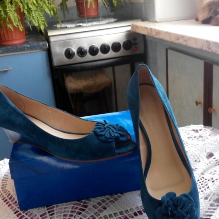 Женская обувь