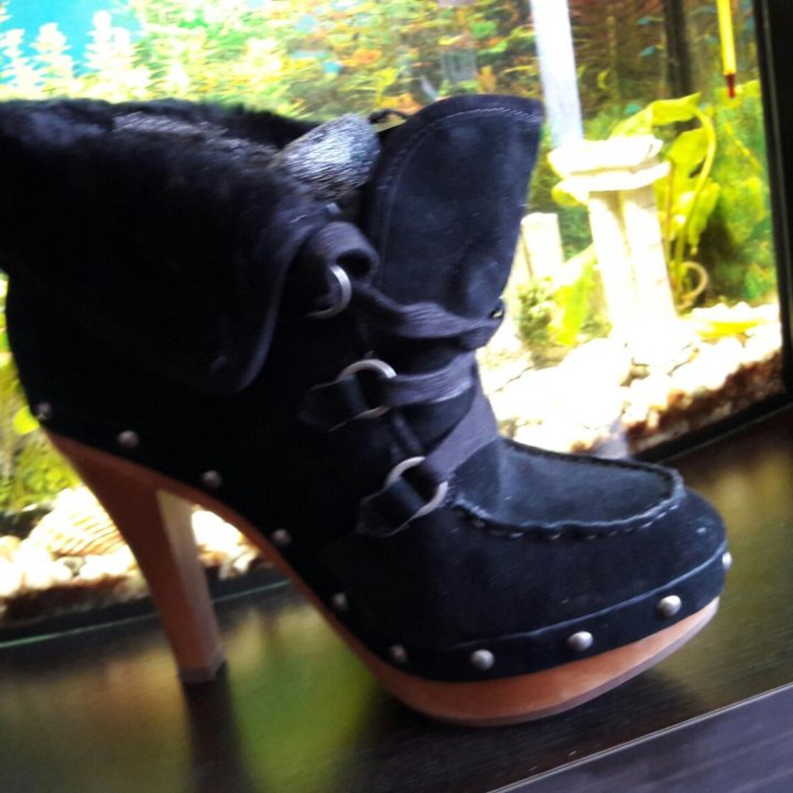 Ботильоны Guess