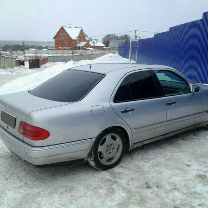 Запчасти для Мерседес W210