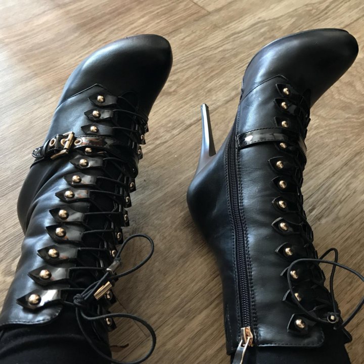 Сапоги-ботильоны