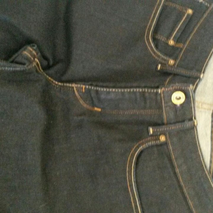 Джинсы жен Levis, Lee, р 42,44 российский, Новые