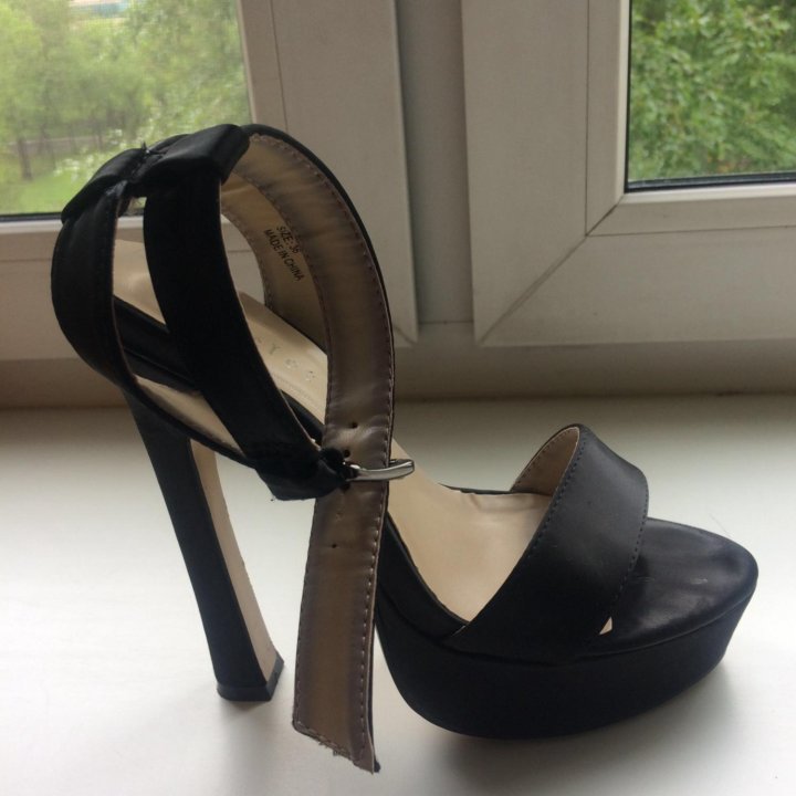 Босоножки б/у