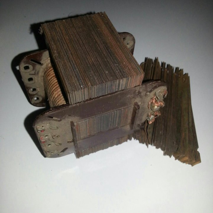 Трансформаторы 220/20V 10W