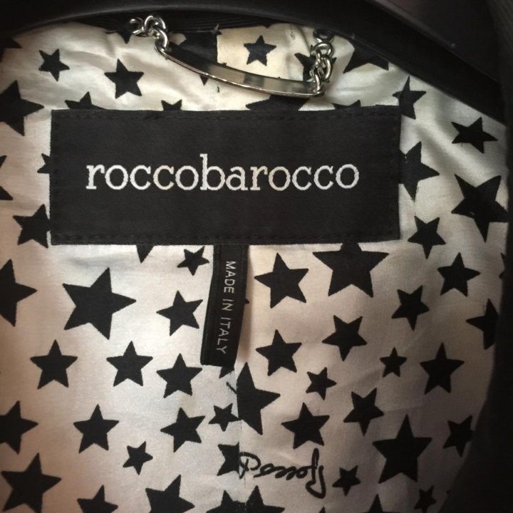 Легкое пальто . Италия Roccobarocco