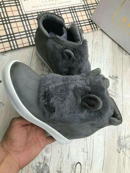 Ботинки с ушками