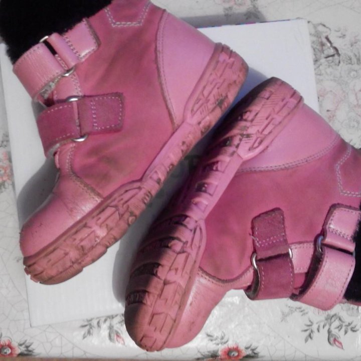 Сапожки для девочки