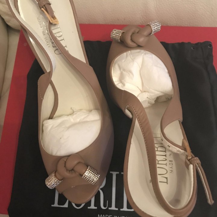 Туфли LORIBLU 38размер