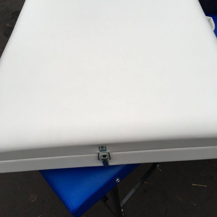 Белый массажный стол/кушетка