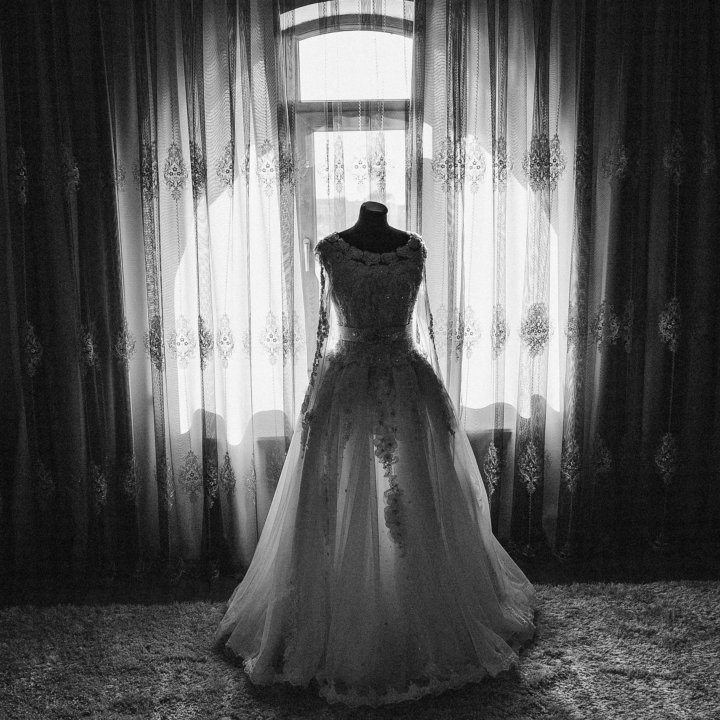 Свадебное платье