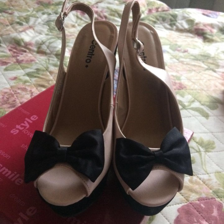 Новые босоножки