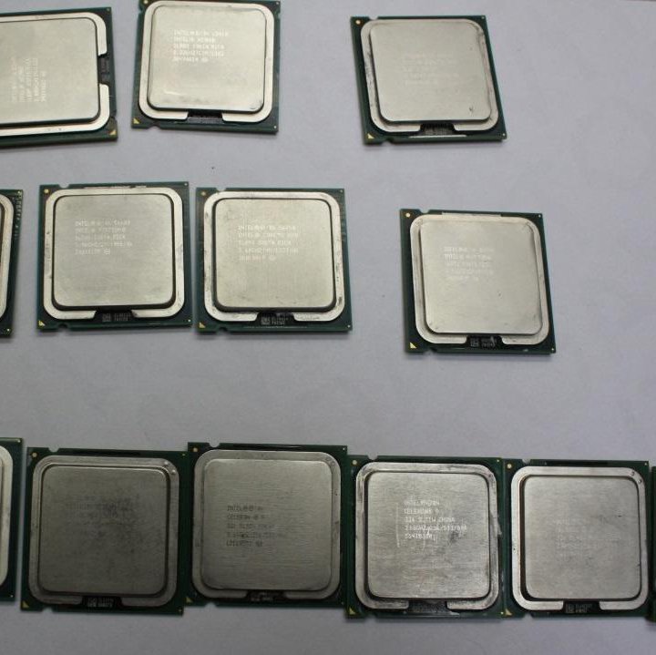 Intel Core 2 Quad Q8400 LGA775, 4 x 2667 МГц