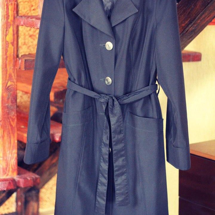 Плащ фабричный б.у