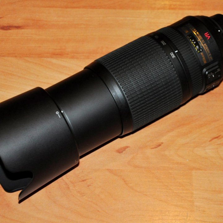 Объектив Nikon ED AF-S NIKKOR 70-300mm