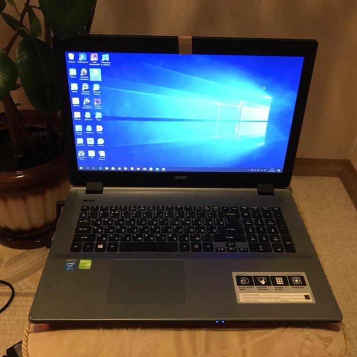 Ноутбук Acer Aspire E17