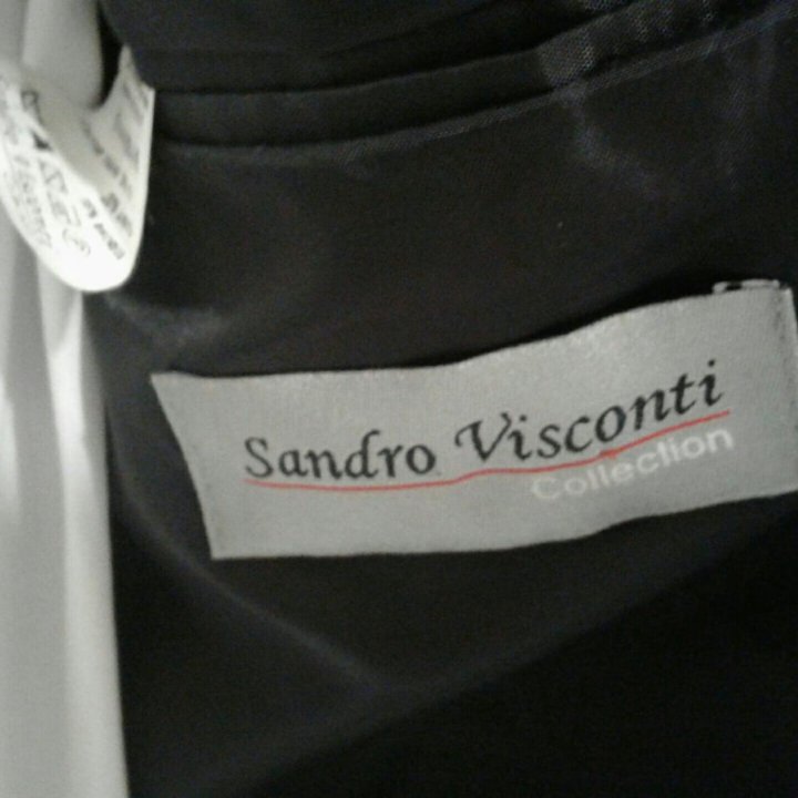 Костюм Sandro Visconti р-р 44