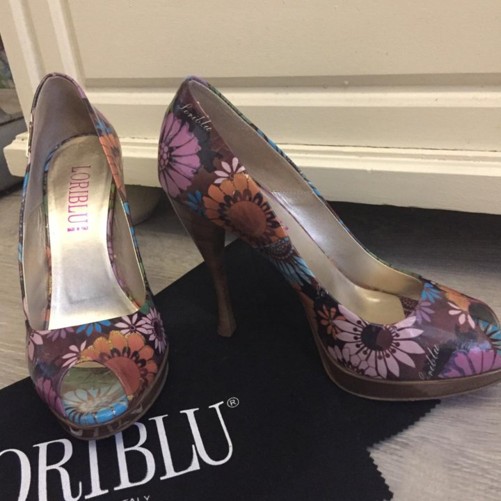 Туфли Loriblu