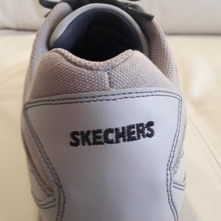 Кроссовки Skechers