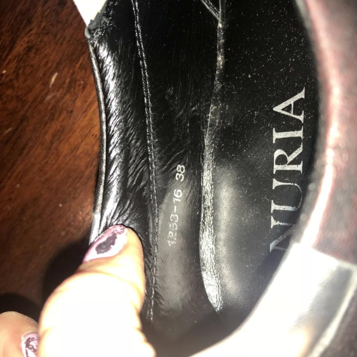 Ботинки женские