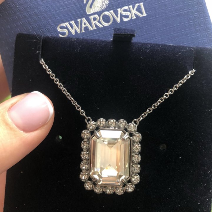 Колье из кристаллов SWAROVSKI