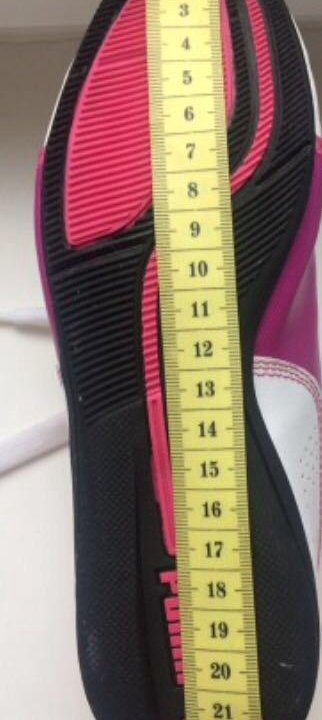 Кроссовки Puma.