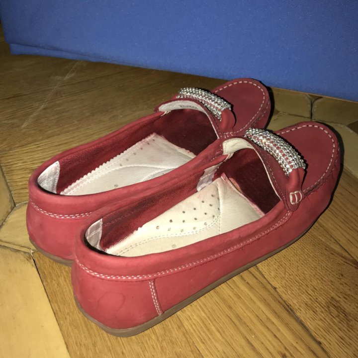 Мокасины со стразами
