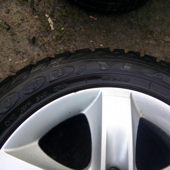 Good Year Ultra Grip 205/55 R16