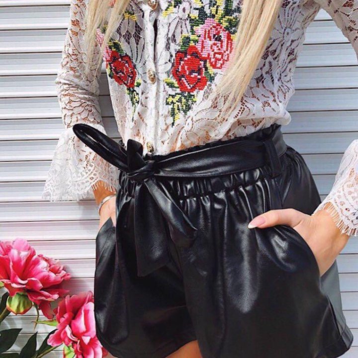 Шорты кожаные