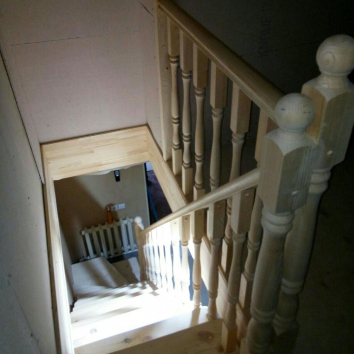 Лестница с забегом