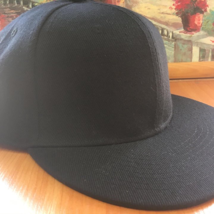 Кепка бейсболка snapback новая.Бланковая