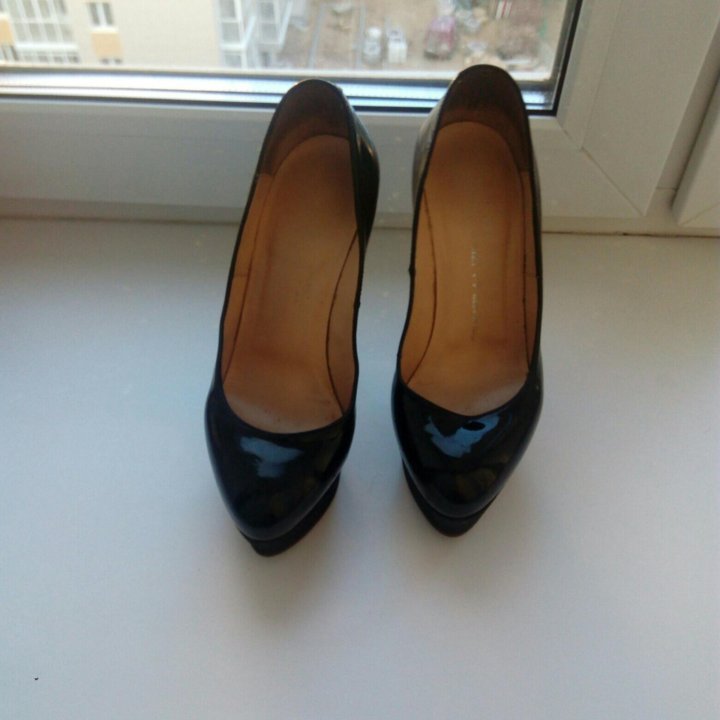 Чёрные туфли