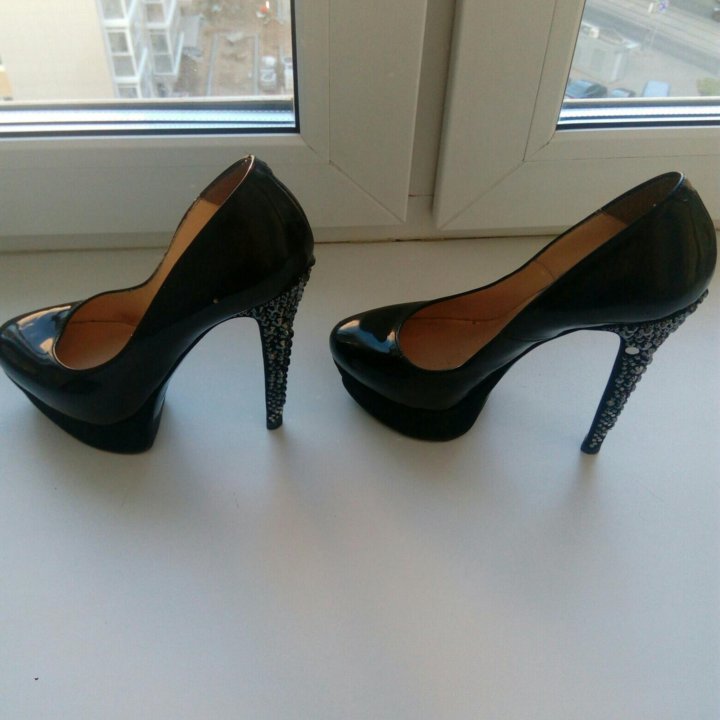 Чёрные туфли