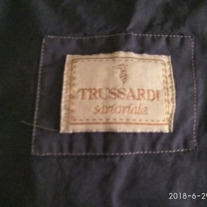 Плащ брендовый Trussardi