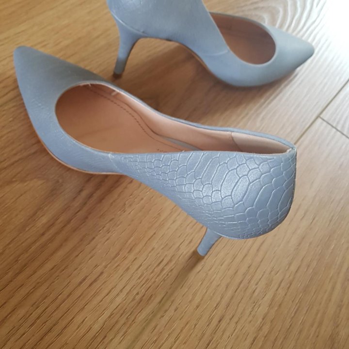 Туфли, лодочки.