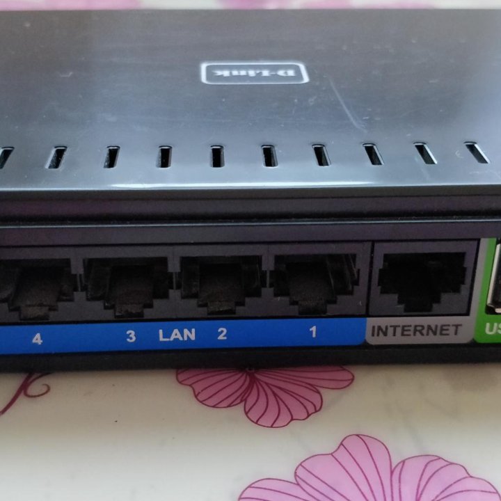 Роутер D-Link 320