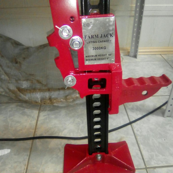 Домкрат реечный Farm Jack 3т. 1200мм