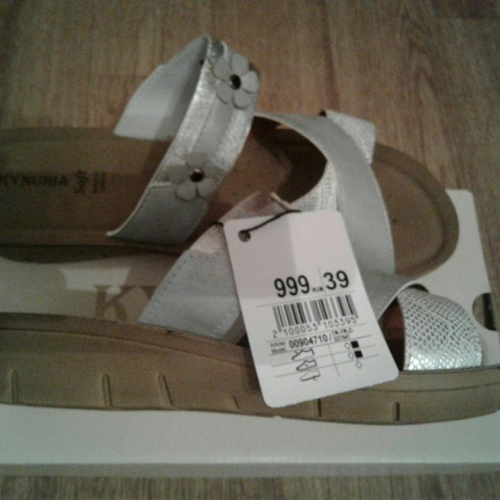 Шлепки новые