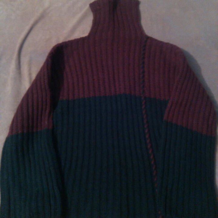 Тёплый свитер