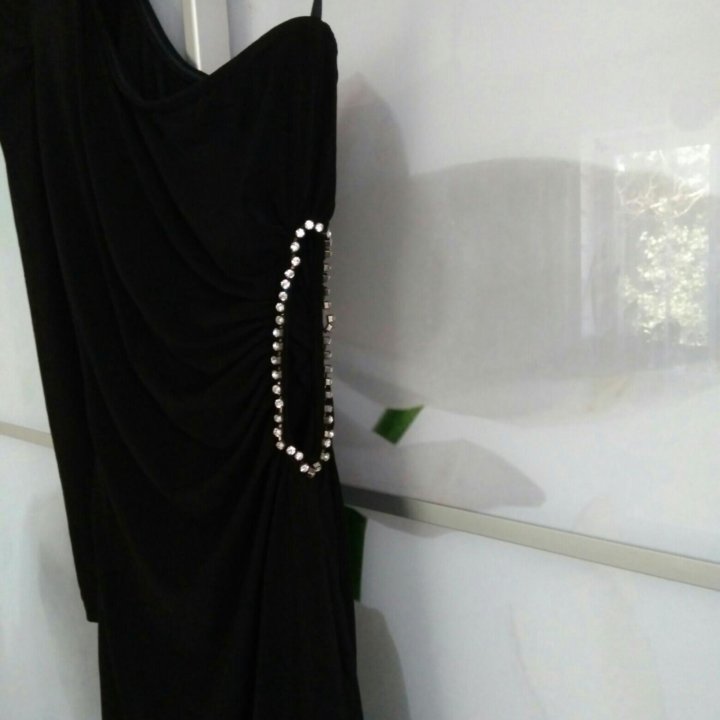 Вечерние платье