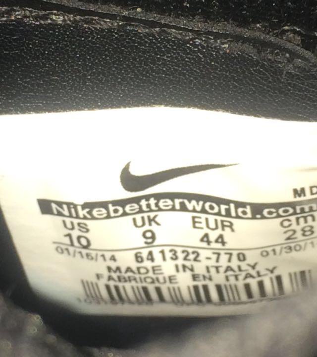 Бутсы шиповки Nike